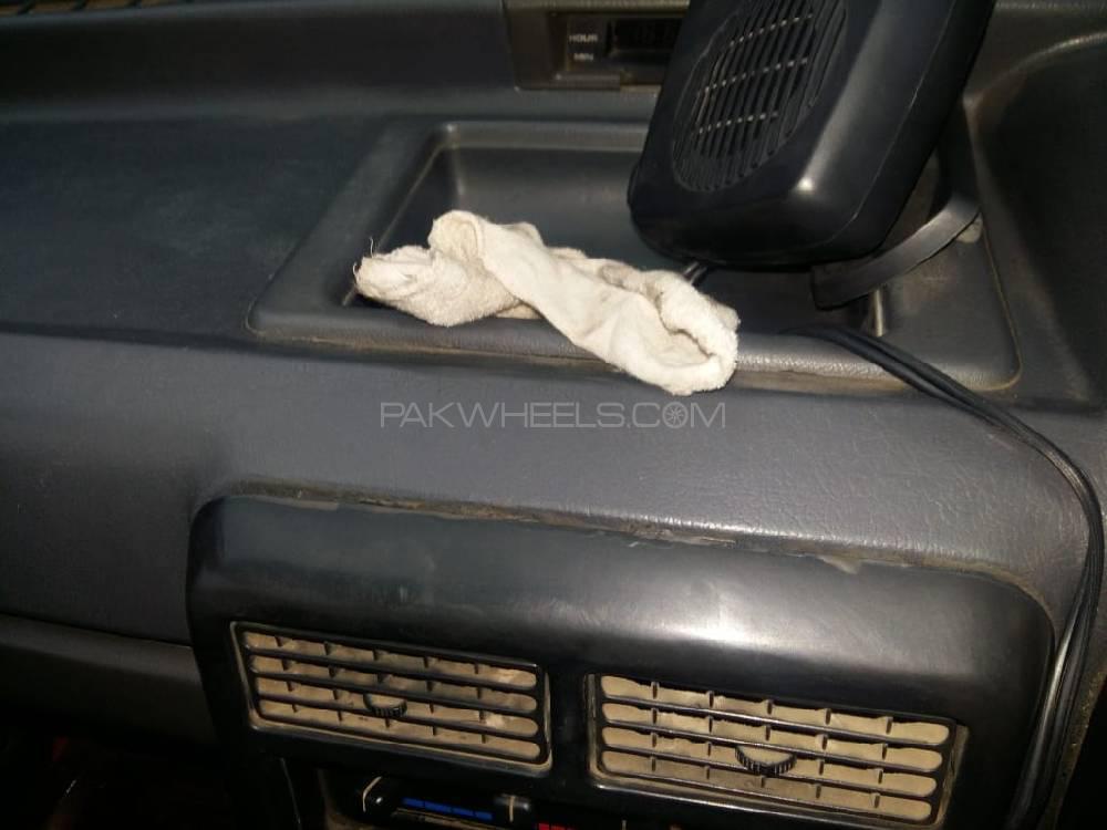 کِیا کلاسک 2001 for Sale in فیصل آباد کِیا کلاسک 2001 for Sale in فیصل آباد Image-10