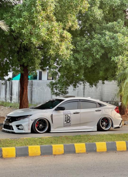 ہونڈا سوک - 2020  Image-1