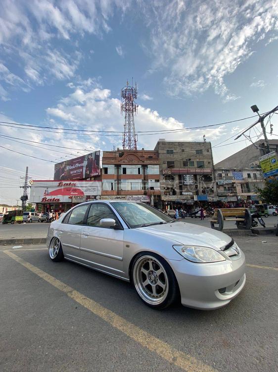 ہونڈا سوک - 2005 es Image-1