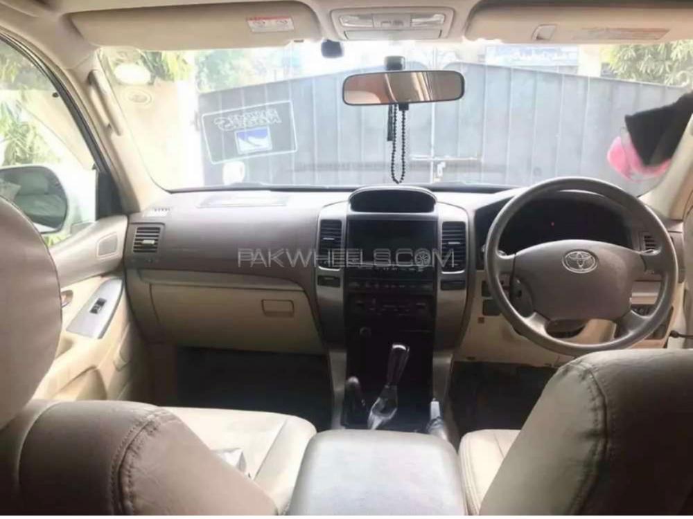 Toyota Prado 2004 for Sale in Gujranwala Toyota Prado 2004 for Sale in Gujranwala Image-16