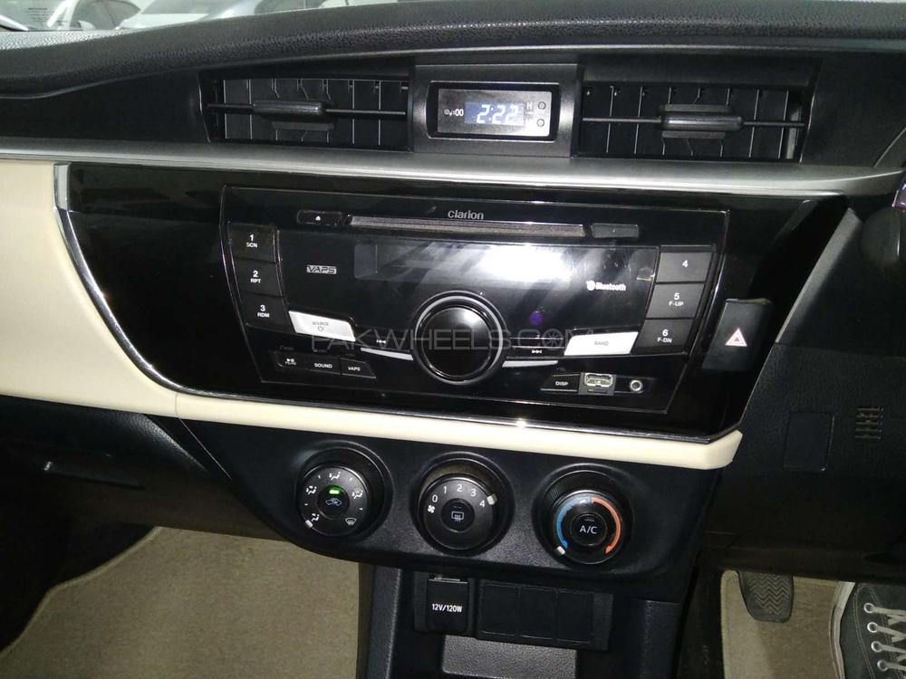 Toyota Corolla 2015 for Sale in Karachi Toyota Corolla 2015 for Sale in Karachi Image-6