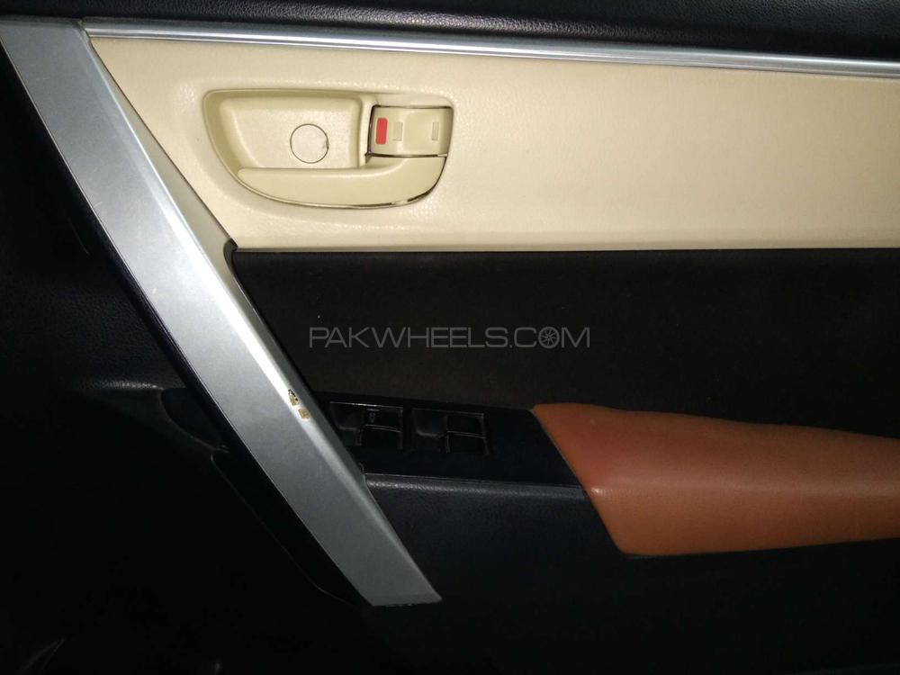Toyota Corolla 2018 for Sale in Karachi Toyota Corolla 2018 for Sale in Karachi Image-8