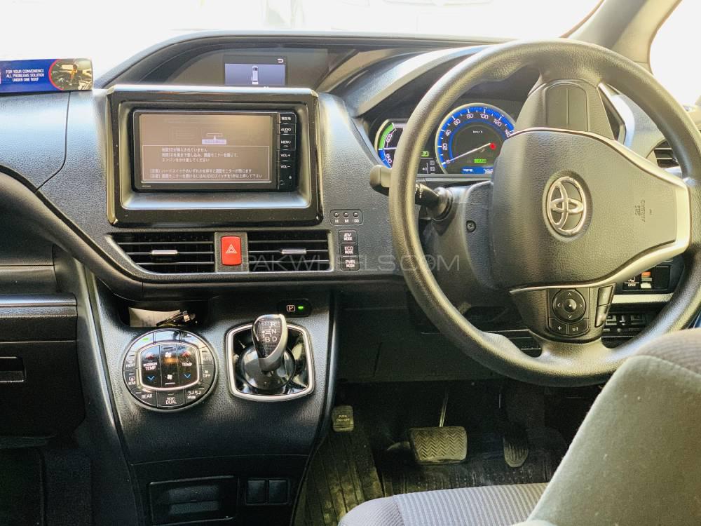 Toyota Noah 2015 for Sale in Lahore Toyota Noah 2015 for Sale in Lahore Image-7