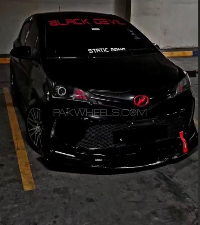 Toyota Vitz - 2015  Image-1