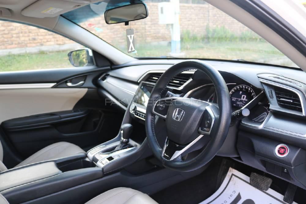 Honda Civic 2018 for Sale in Karachi Honda Civic 2018 for Sale in Karachi Image-17