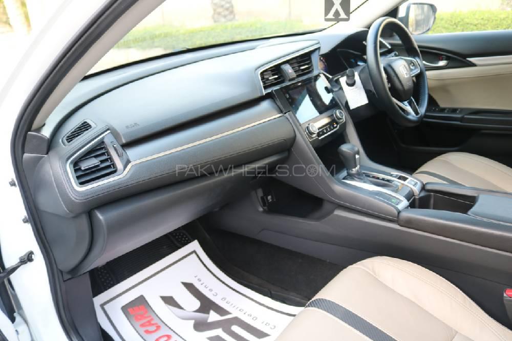Honda Civic 2018 for Sale in Karachi Honda Civic 2018 for Sale in Karachi Image-11
