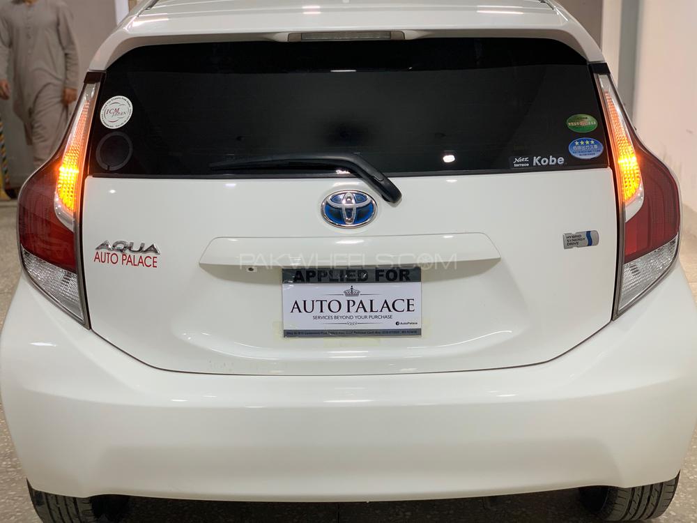 Toyota Aqua 2017 for Sale in Peshawar Toyota Aqua 2017 for Sale in Peshawar Image-10