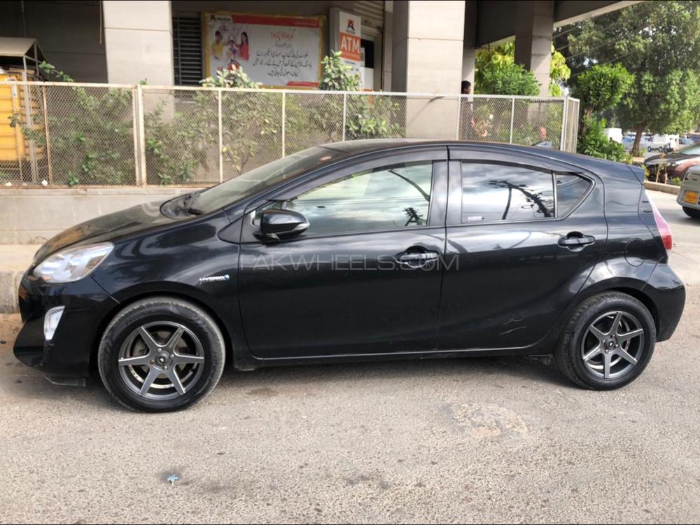 Toyota Aqua 2015 for Sale in Karachi Image-1
