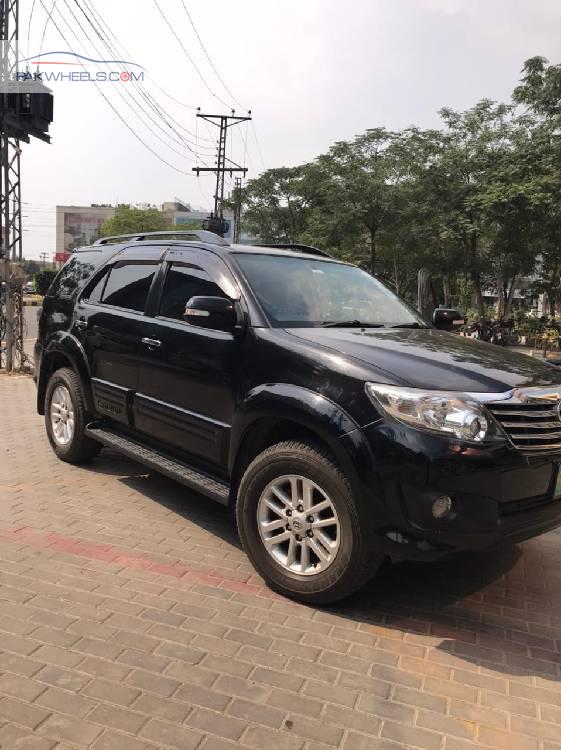 ٹویوٹا فورچیونر 2015 for Sale in لاہور ٹویوٹا فورچیونر 2015 for Sale in لاہور Image-4