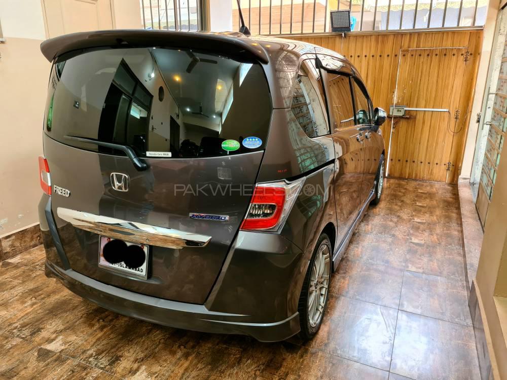 Honda Freed 2013 for Sale in Lahore Image-1