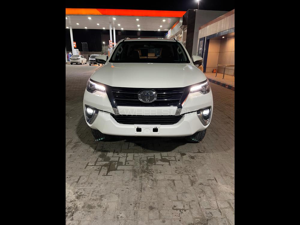 ٹویوٹا فورچیونر 2021 for Sale in سیالکوٹ ٹویوٹا فورچیونر 2021 for Sale in سیالکوٹ Image-3