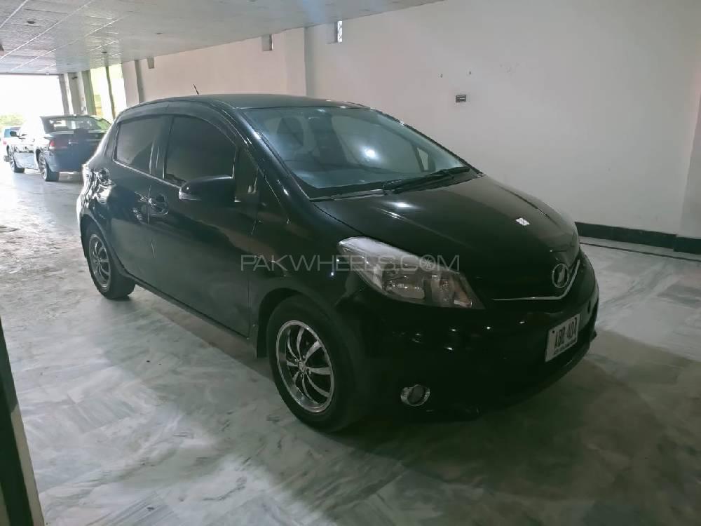 Toyota Vitz 2013 for Sale in Peshawar Toyota Vitz 2013 for Sale in Peshawar Image-8