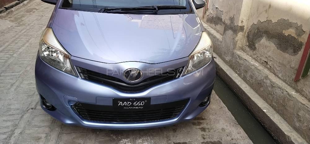 Toyota Vitz 2012 for Sale in Peshawar Image-1
