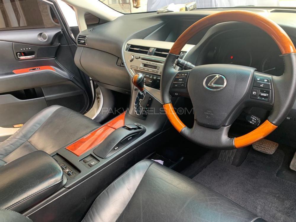 Lexus RX Series 2010 for Sale in Karachi Lexus RX Series 2010 for Sale in Karachi Image-4