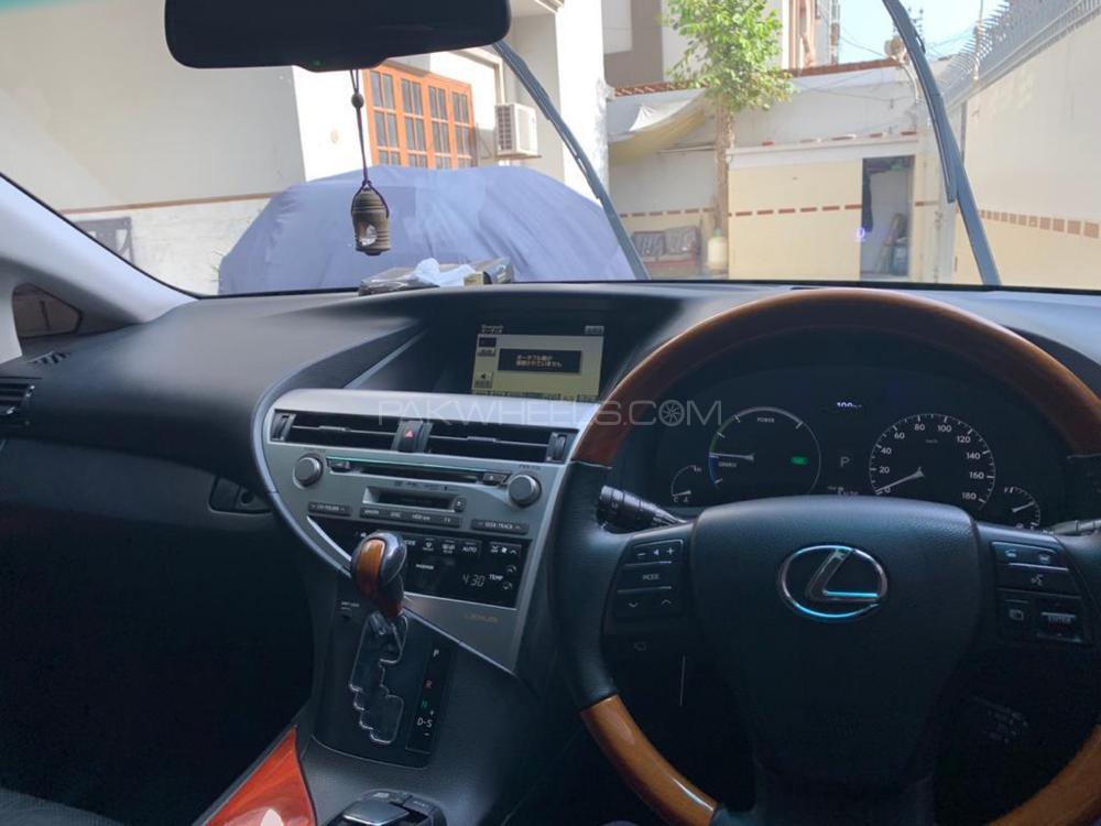 Lexus RX Series 2010 for Sale in Karachi Lexus RX Series 2010 for Sale in Karachi Image-5