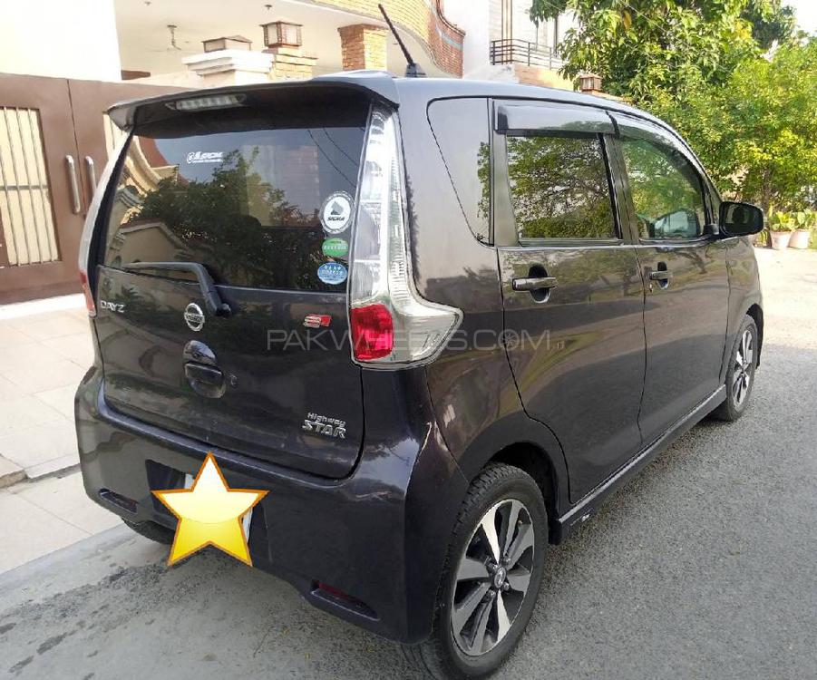 نسان ڈیز ہائی وے اسٹار 2013 for Sale in لاہور نسان ڈیز ہائی وے اسٹار 2013 for Sale in لاہور Image-3