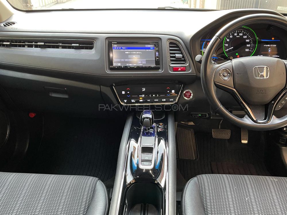 Honda Vezel 2016 for Sale in Islamabad Honda Vezel 2016 for Sale in Islamabad Image-6