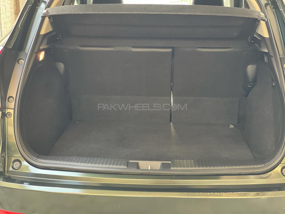 Honda Vezel 2016 for Sale in Islamabad Honda Vezel 2016 for Sale in Islamabad Image-12