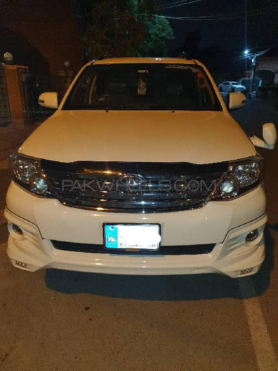 Toyota Fortuner 2013 for Sale in Lahore Image-1