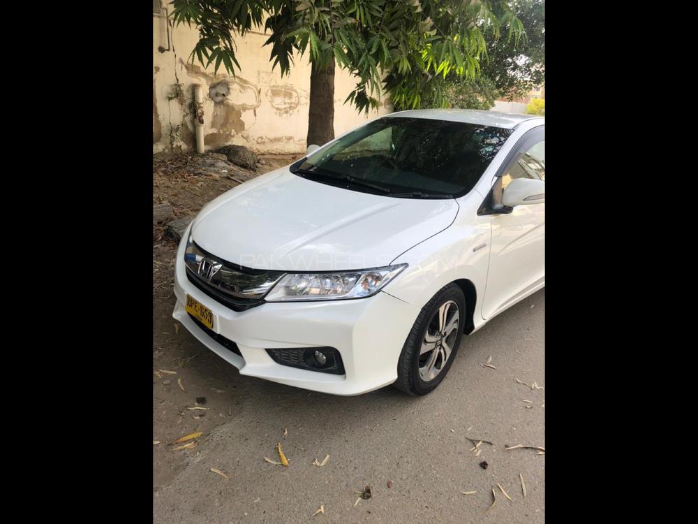 Honda Grace Hybrid 2015 for Sale in Karachi Honda Grace Hybrid 2015 for Sale in Karachi Image-9