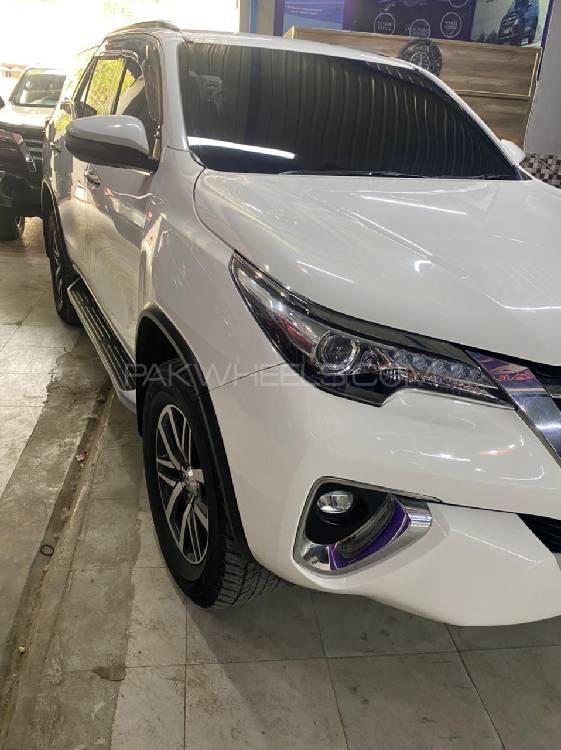 ٹویوٹا فورچیونر 2019 for Sale in کراچی ٹویوٹا فورچیونر 2019 for Sale in کراچی Image-3