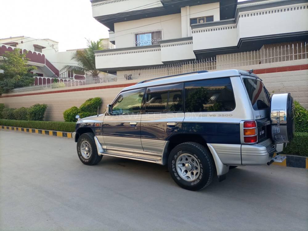 Mitsubishi Pajero 1998 for Sale in Karachi Mitsubishi Pajero 1998 for Sale in Karachi Image-3