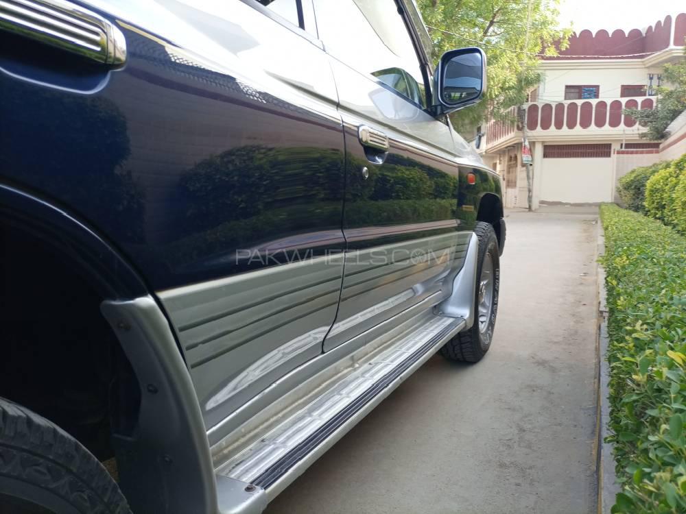 Mitsubishi Pajero 1998 for Sale in Karachi Mitsubishi Pajero 1998 for Sale in Karachi Image-9