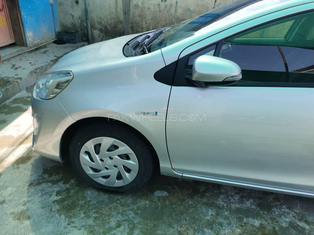 Toyota Aqua 2016 for Sale in Peshawar Toyota Aqua 2016 for Sale in Peshawar Image-5