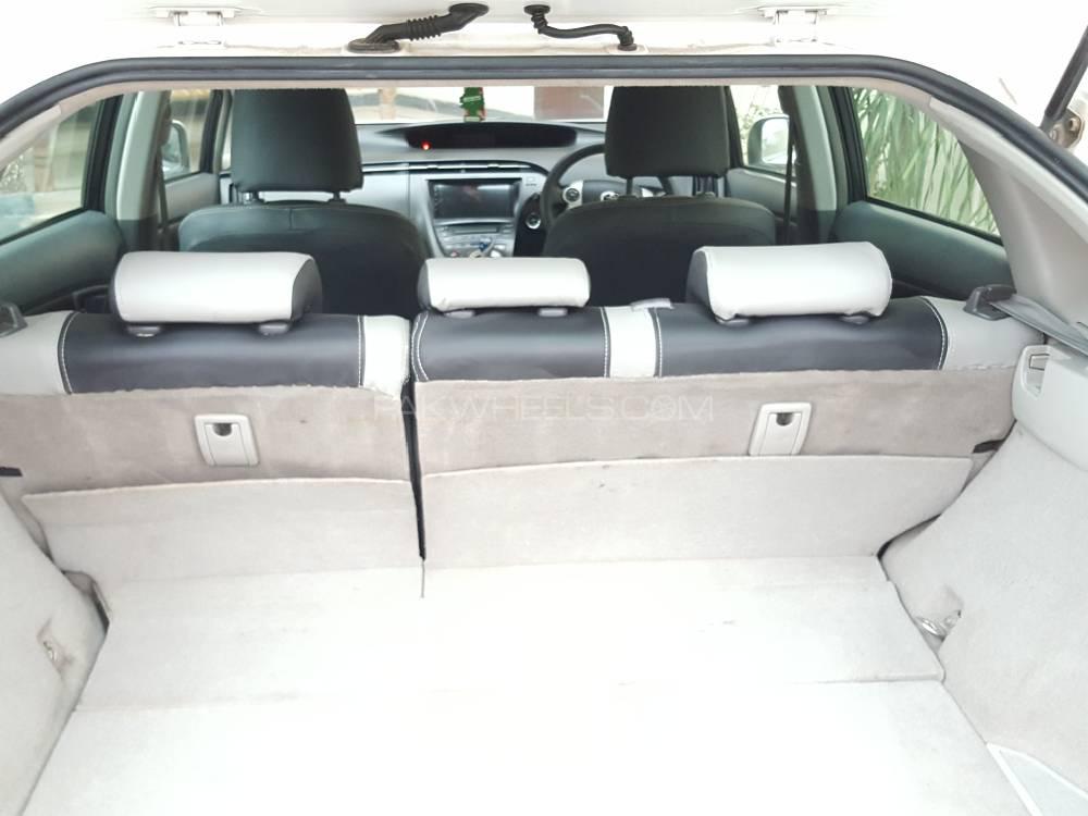 Toyota Prius 2010 for Sale in Peshawar Toyota Prius 2010 for Sale in Peshawar Image-9