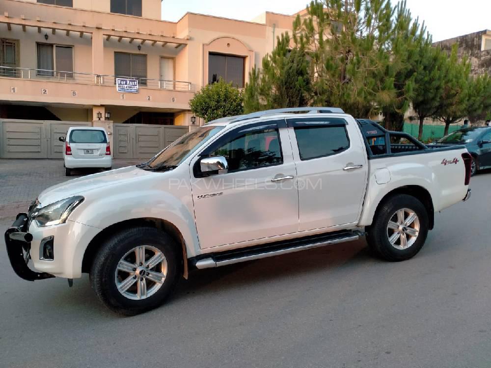 Isuzu D-Max 2019 for Sale in Islamabad Isuzu D-Max 2019 for Sale in Islamabad Image-5