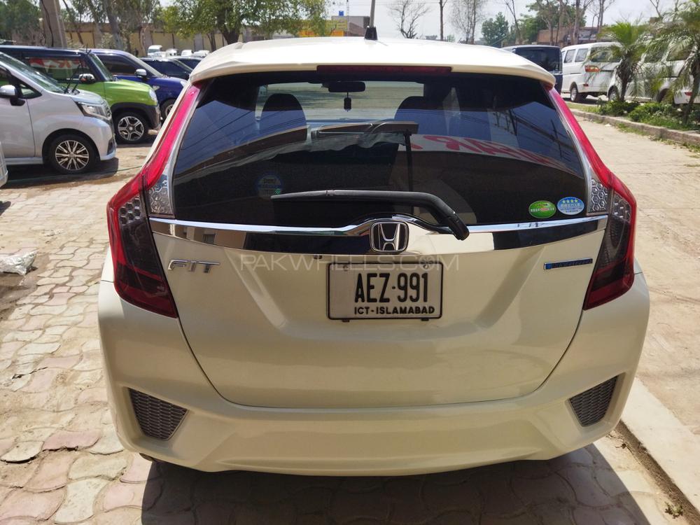 Honda Fit 2014 for Sale in Gujranwala Honda Fit 2014 for Sale in Gujranwala Image-4