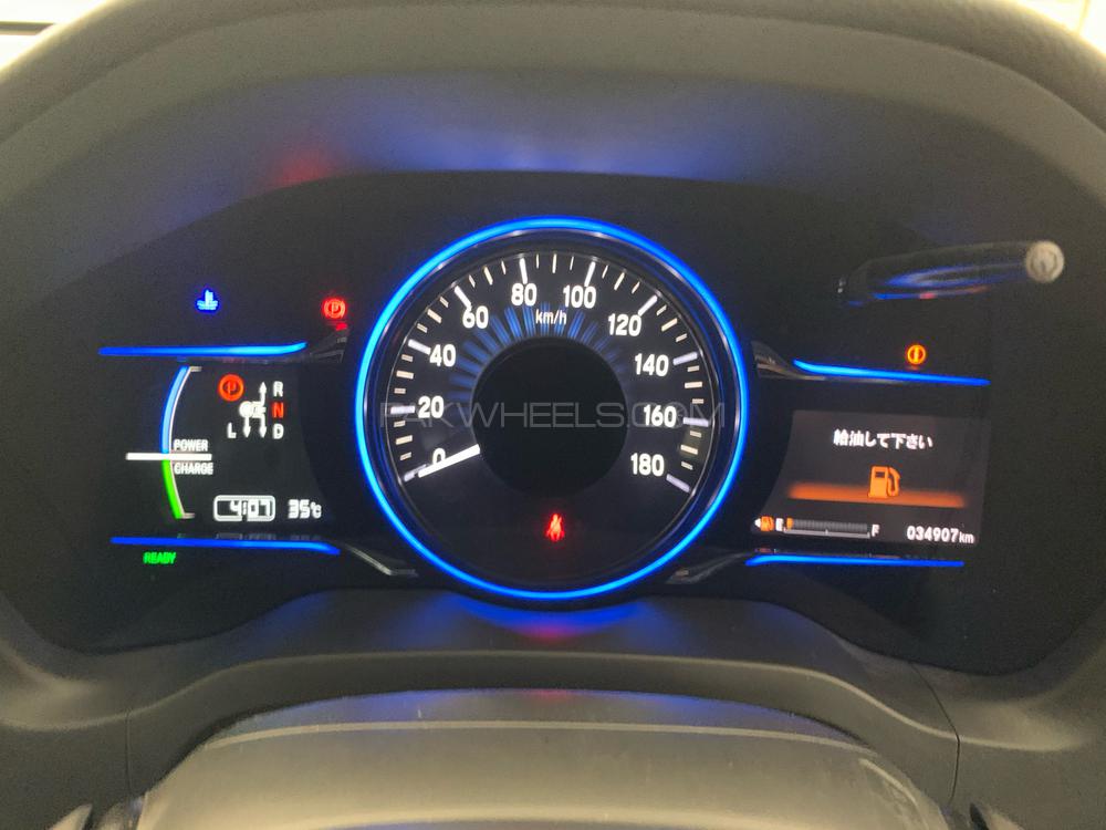 Honda Vezel 2016 for Sale in Karachi Honda Vezel 2016 for Sale in Karachi Image-3