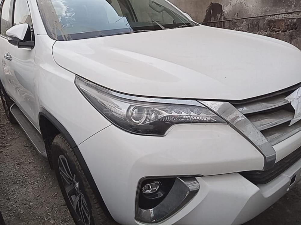 Toyota Fortuner 2021 for Sale in Karachi Image-1