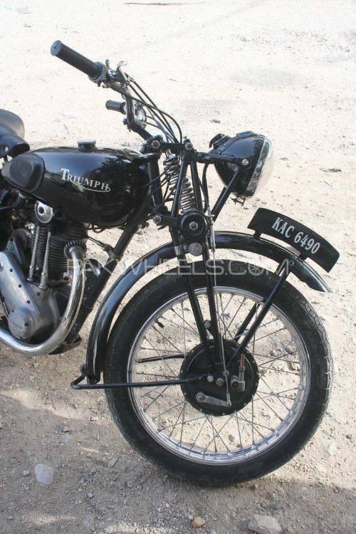 ٹویوٹا فورچیونر - 1942  ٹویوٹا فورچیونر - 1942  Image-2