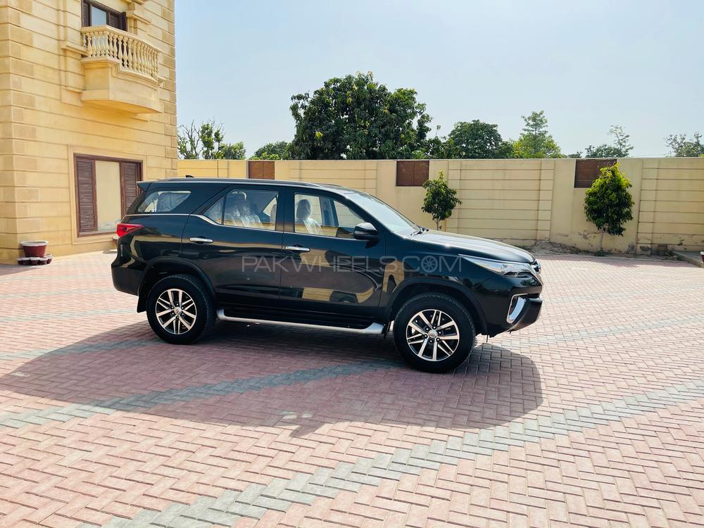 ٹویوٹا فورچیونر 2018 for Sale in ملتان ٹویوٹا فورچیونر 2018 for Sale in ملتان Image-10