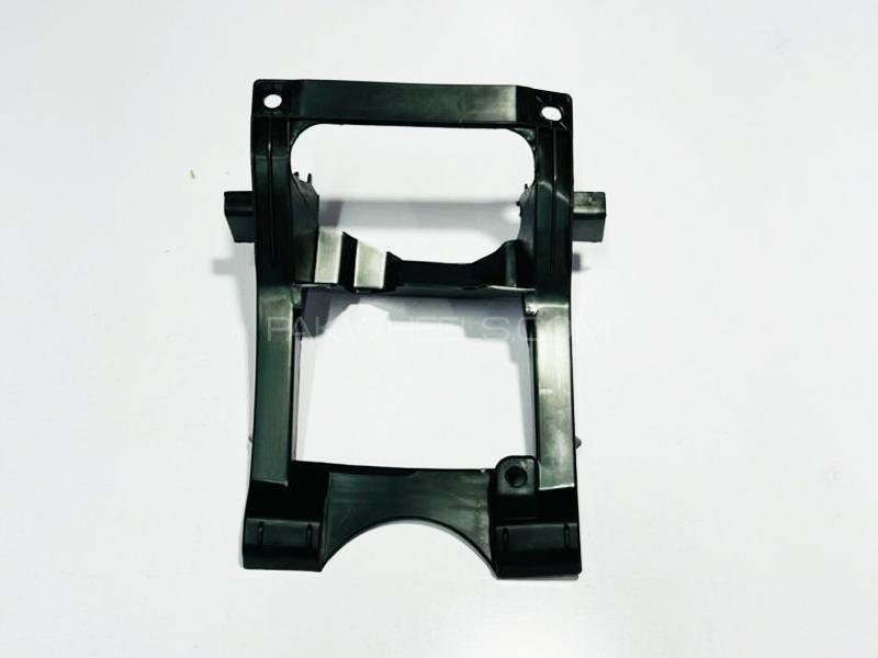 Honda Vezel Grill Bracket 1pc China Image-1