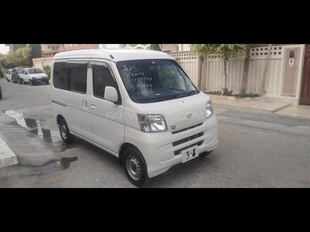 Daihatsu hijet 2016