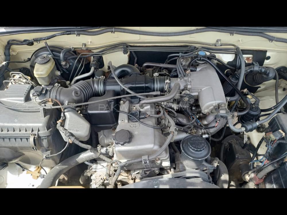 Toyota Prado 2003 for Sale in Lahore Toyota Prado 2003 for Sale in Lahore Image-12