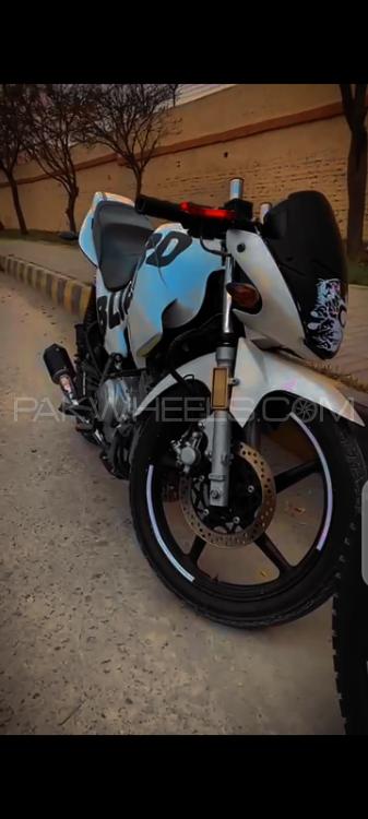 Yamaha YBR 125 - 2016  Image-1