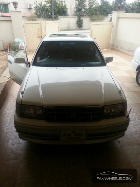 Toyota Crown 1995 for Sale in Islamabad Image-1