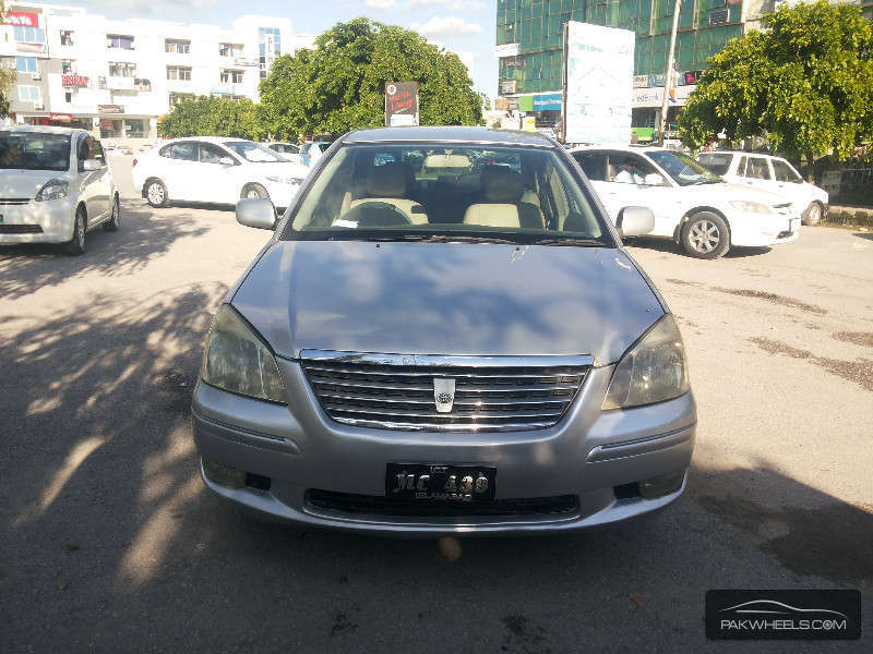 Toyota Premio 2004 for Sale in Islamabad Image-1