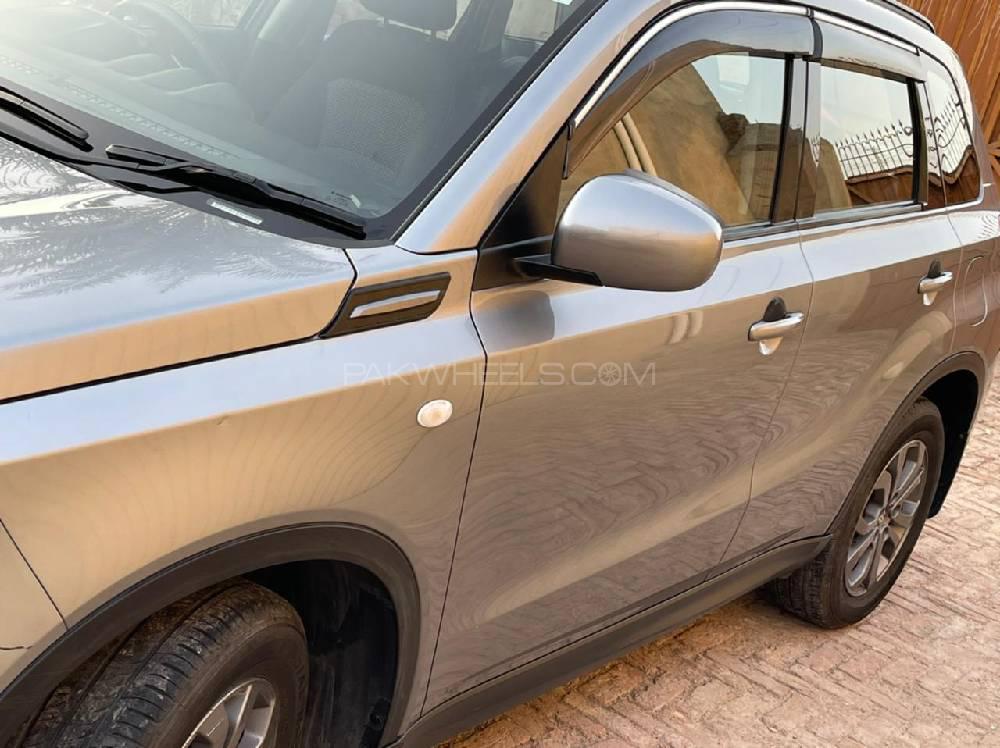 Suzuki Vitara 2017 for Sale in Faisalabad Suzuki Vitara 2017 for Sale in Faisalabad Image-2
