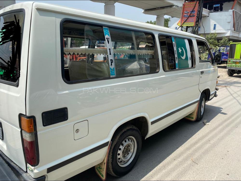 Toyota Hiace 1985 for Sale in Lahore Image-1