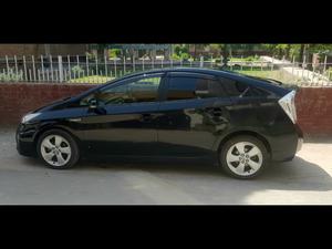 Toyota Prius G Touring Selection Leather Package 1.8 2013 for Sale in Faisalabad