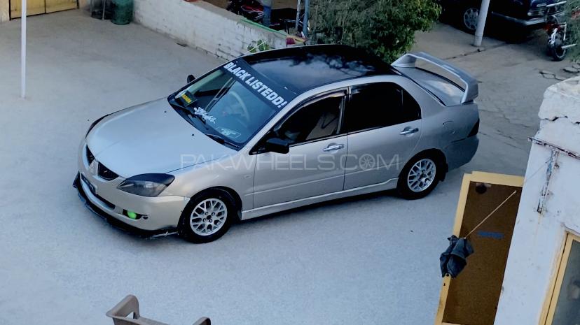 Mitsubishi Lancer - 2004  Image-1