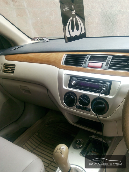 Mitsubishi Lancer 2004 for Sale in Lahore Image-1
