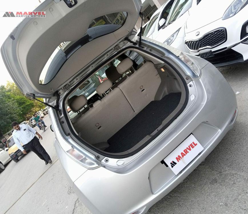 Nissan Leaf 2012 for Sale in Islamabad Nissan Leaf 2012 for Sale in Islamabad Image-9