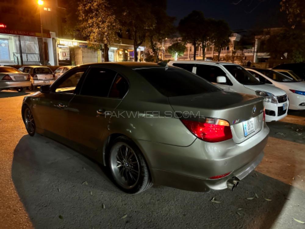 BMW 5 Series - 2004  Image-1
