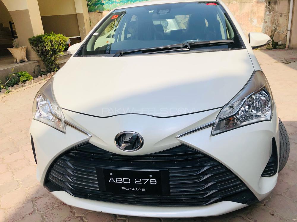 Toyota Vitz 2017 for Sale in Abbottabad Image-1