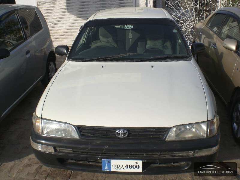 Toyota Corolla 2001 for Sale in Bahawalpur Image-1